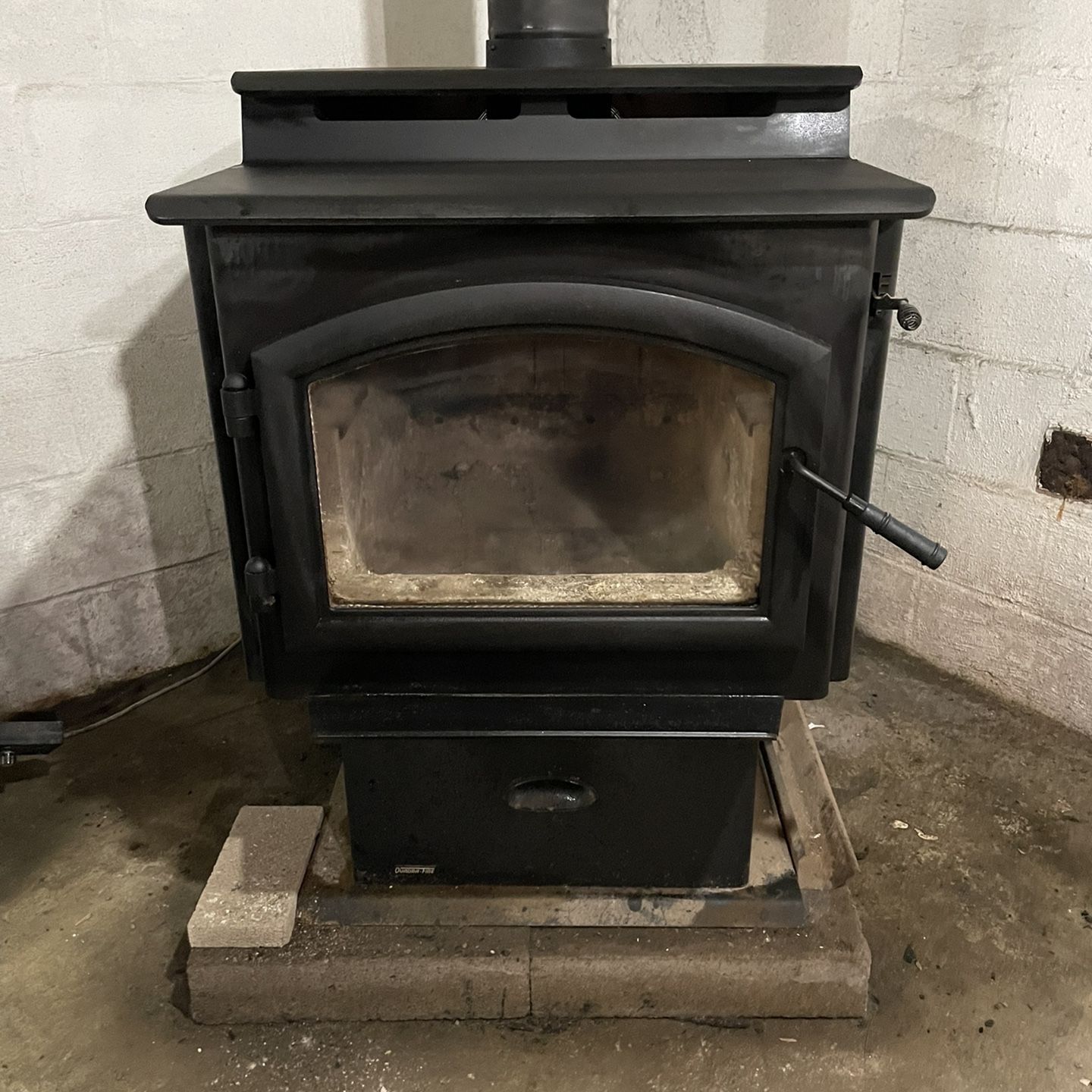 Quadra-Fire Wood Stove and Chimney for Sale in Binghamton, NY - OfferUp