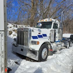 89 Peterbilt 379 Day Cab Lw Mileage Restored