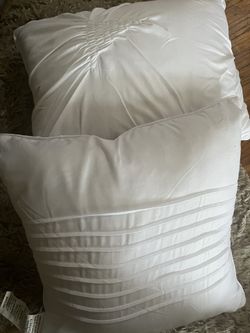 Small White Throw Pillows