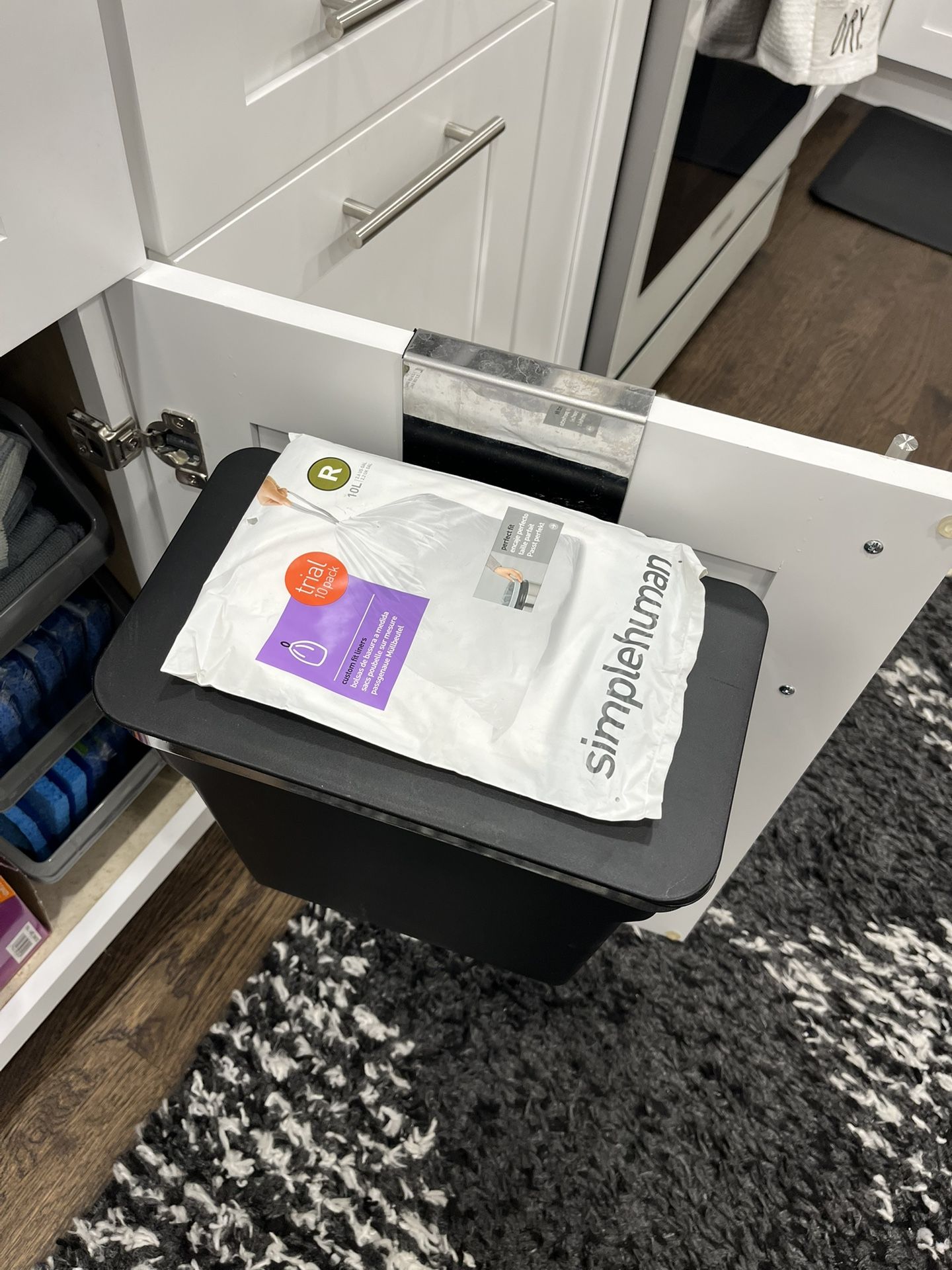 Simple Human Cabinet Door Trash Can