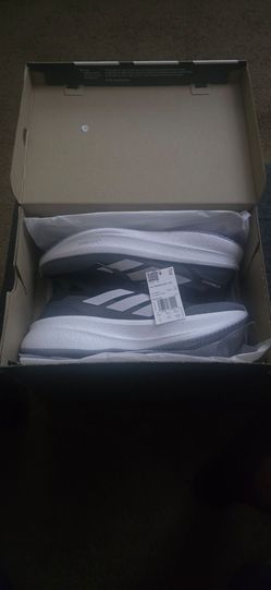 Adidas Ultraboost 5X Mens Size 9, 100% new with tag