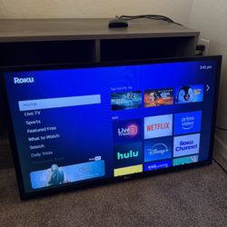 32' TV , Wall Mount, Roku, TV Controller
