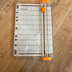 Fiskars Paper Trimmer 