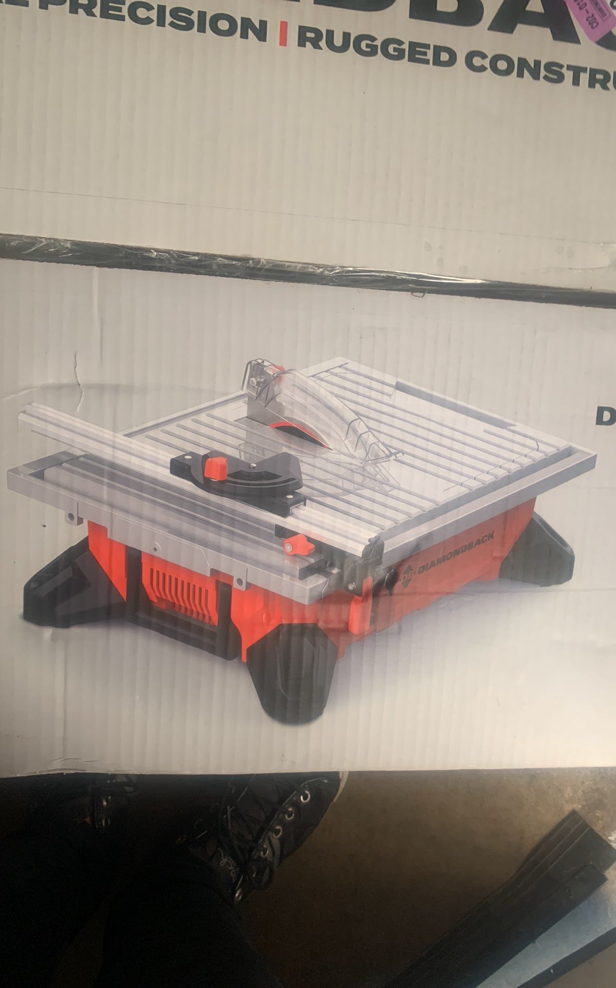Diamondback Wet Saw 7