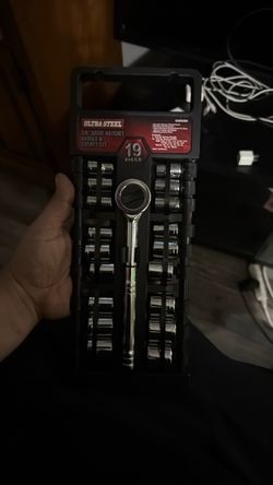 3/8” drive ratchet handle and socket set