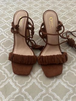 Women’s shoes