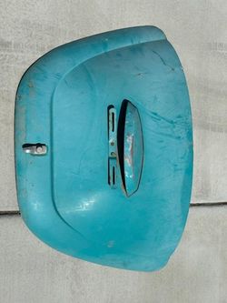 Sixty eight up vw bug engine lid