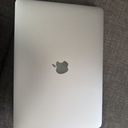 MacBook Pro 13” 2019
