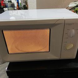 Microwave Oven Excellent Condition 