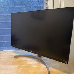 LG 27” 4K UHD IPS Monitor
