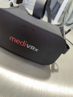 Oculus Rift - In Box - Like New (Has Logo)