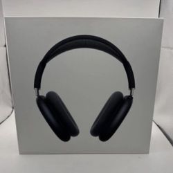 AirPods Maxes Brand New Shipping Only 🚢 