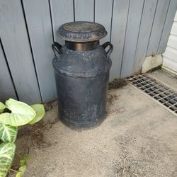 Primitive Large Milk Can 10 Gallon 