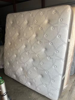 King Size Mattress, Tv, Full Size bed & more