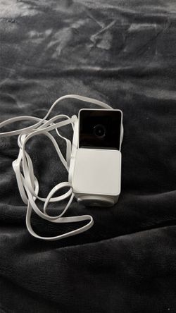 Wyze Security Camera w/ Cable - Works Great