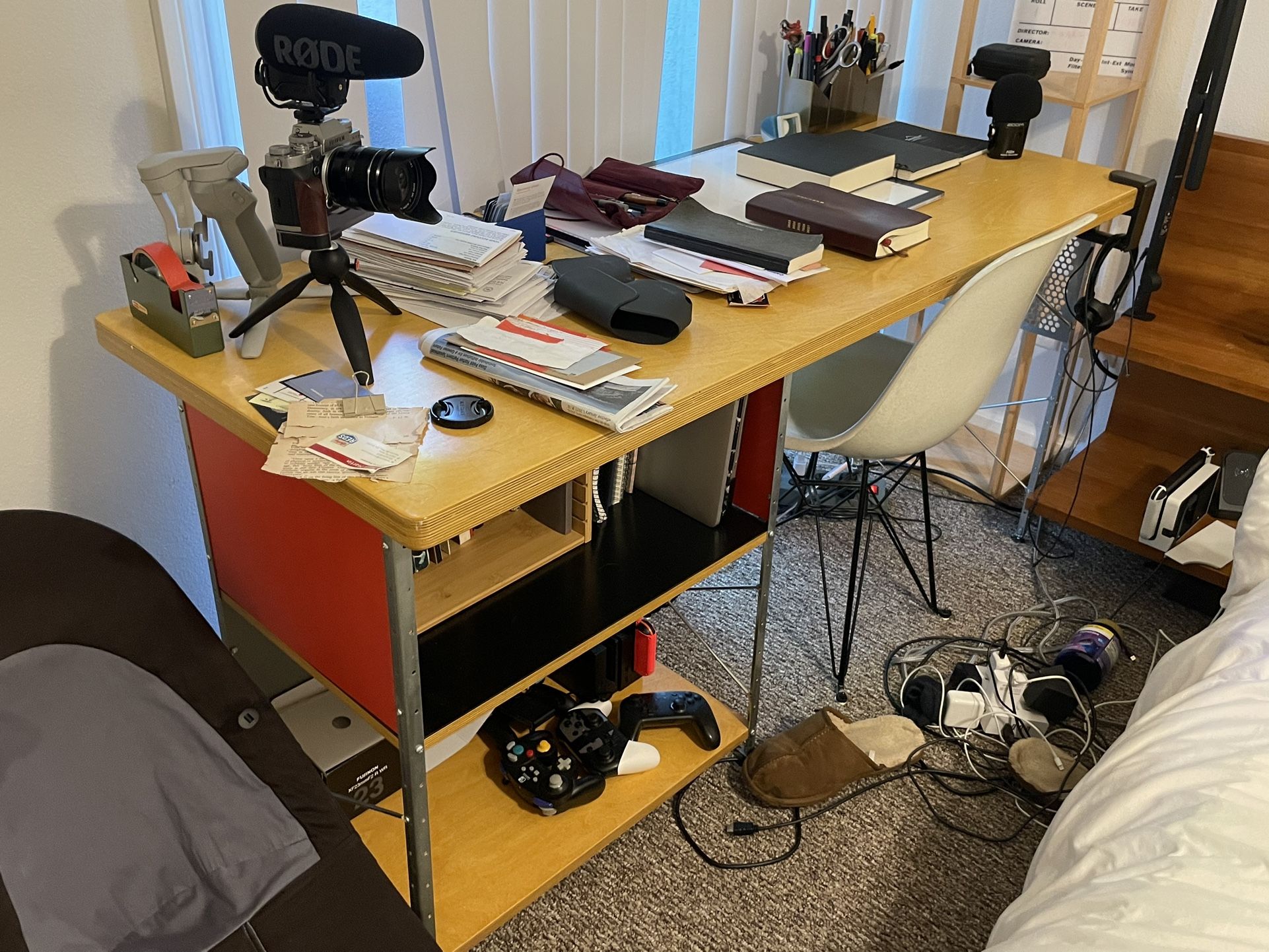 Modernica Case Study Desk