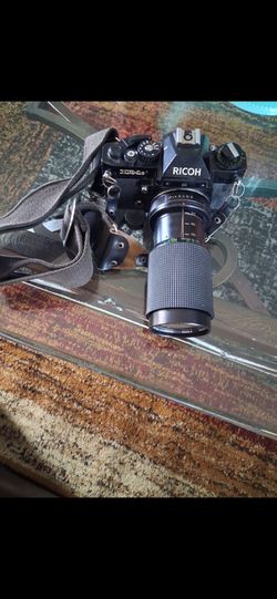 Ricoh XR-1s 35mm SLR Film Camera with Zoom Lens