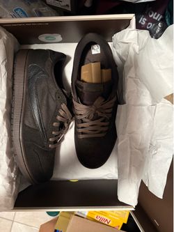 Jordan 1 low Travis Scott velvet