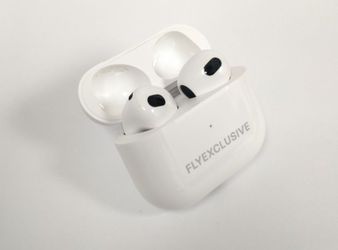 Apple AirPods (3rd generation) FlyExclusive with Lightning Charging Case