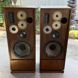 Marantz Speakers