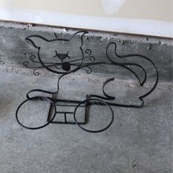 Cat Dish Stand 