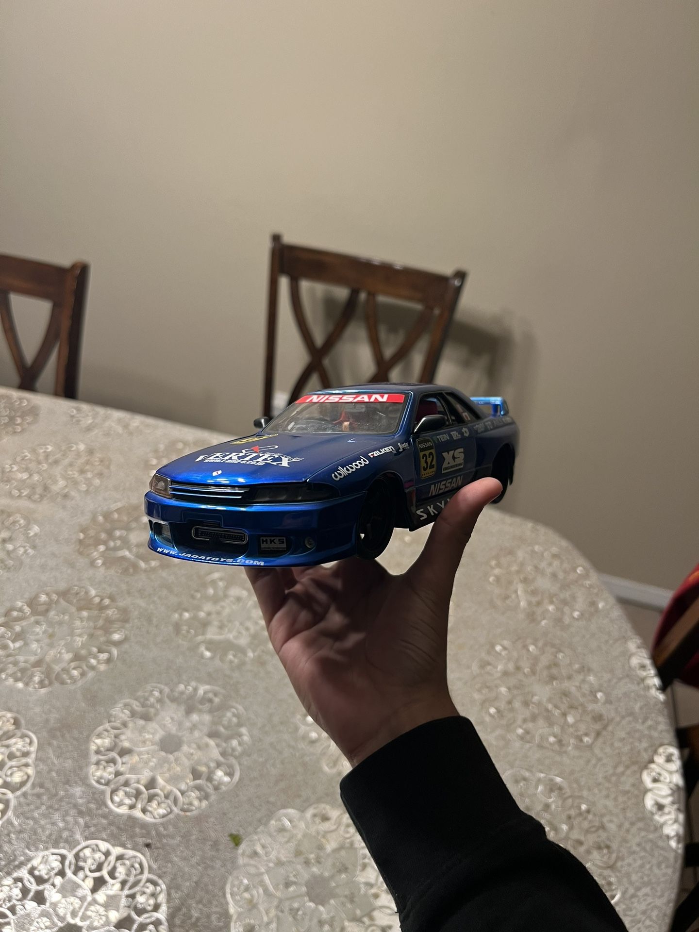 Jada 1:18 Nissan Skyline GTR R32