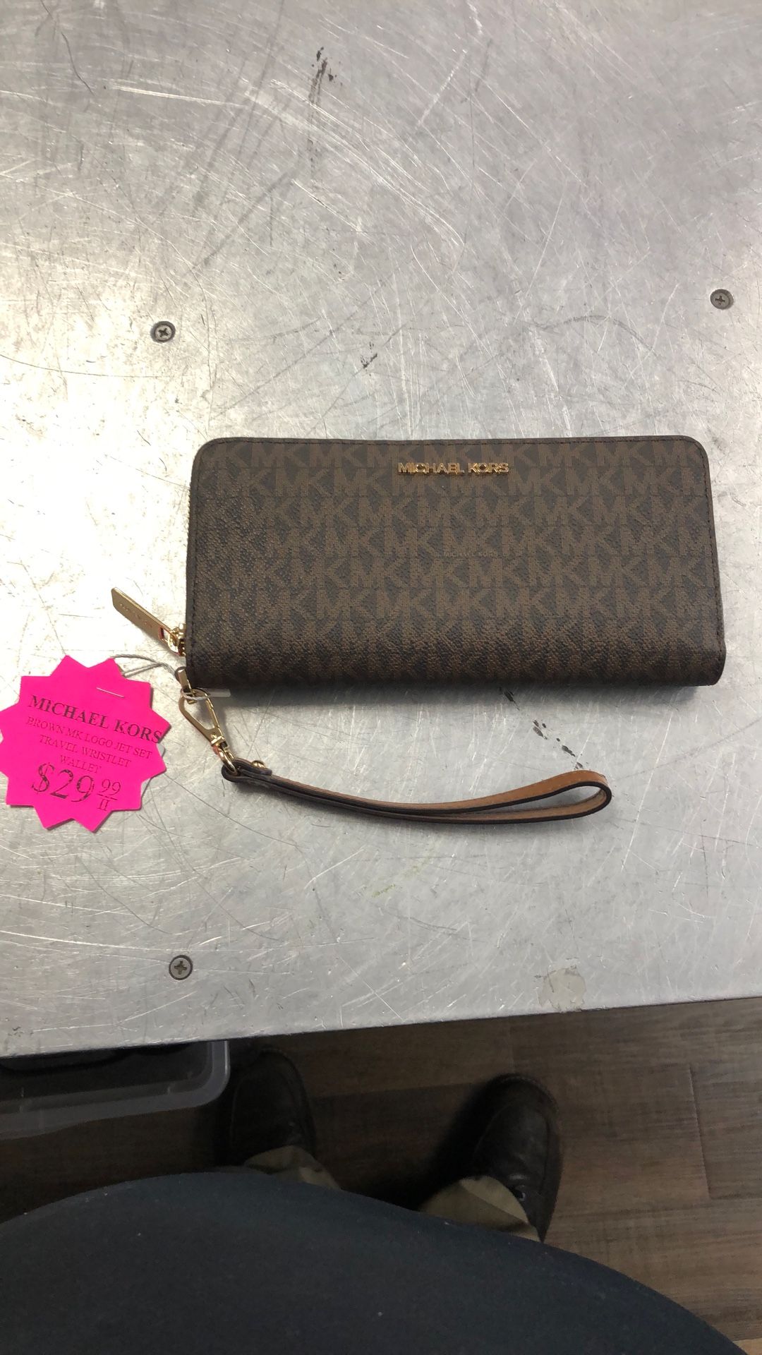 96091 Michael Kors T22 Brown MK Logo Jet Set Travel Wristlet Wallet 583776