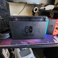 Nintendo Switch 