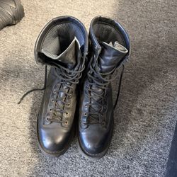 Boots - Danner Acadia 8”. Viktos Johnny