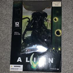McFarlane Toys 12" inch Alien Action Figure  w/ jaw action -SEALED IN BOX 