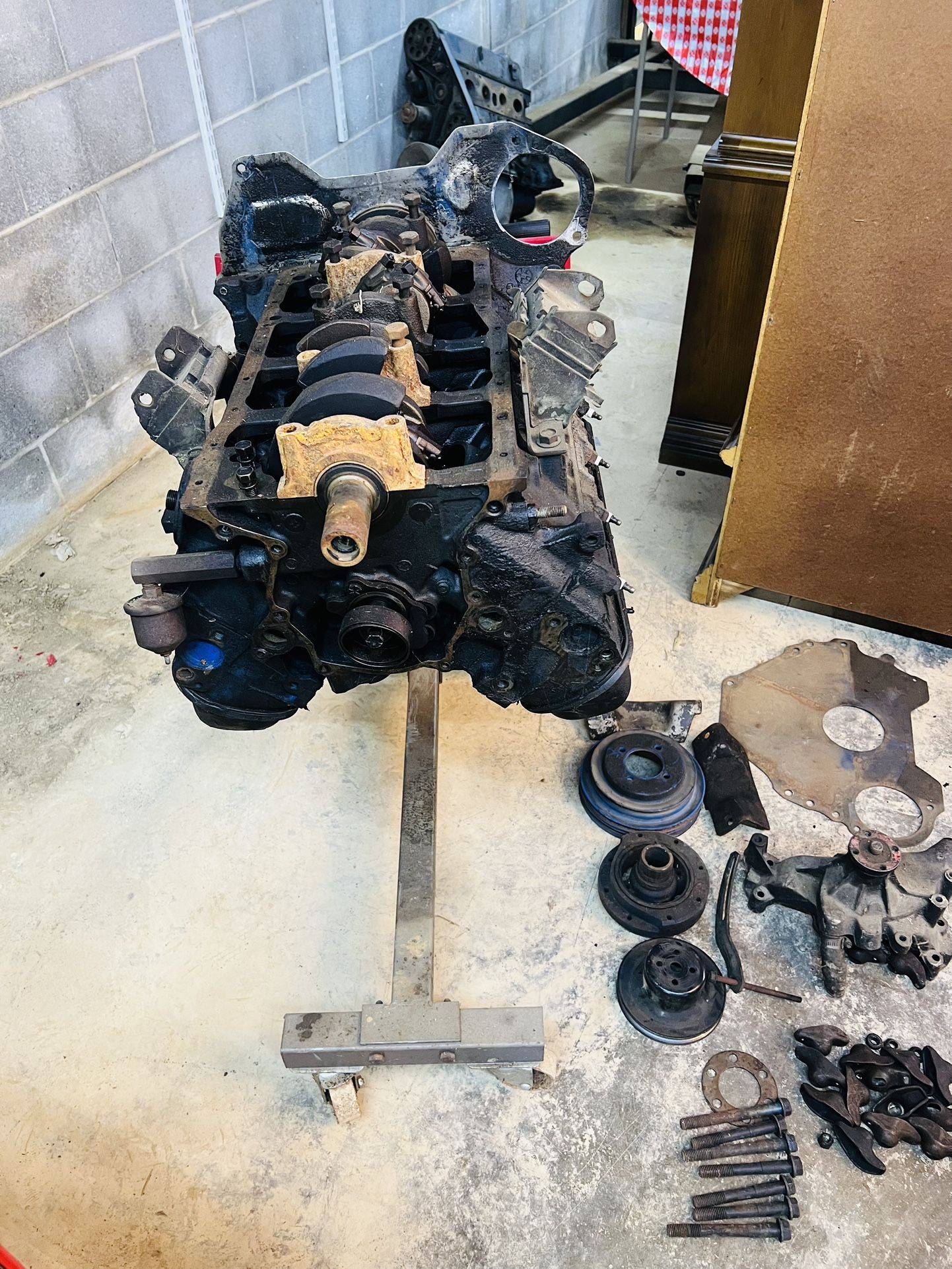 Ford 302 Windsor Block Engine E8-SE-BA