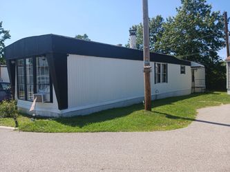 1982 Victorian Homes 75' Long Mobile Home for Sale