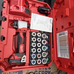 New Milwaukee M18 Cable Stripper