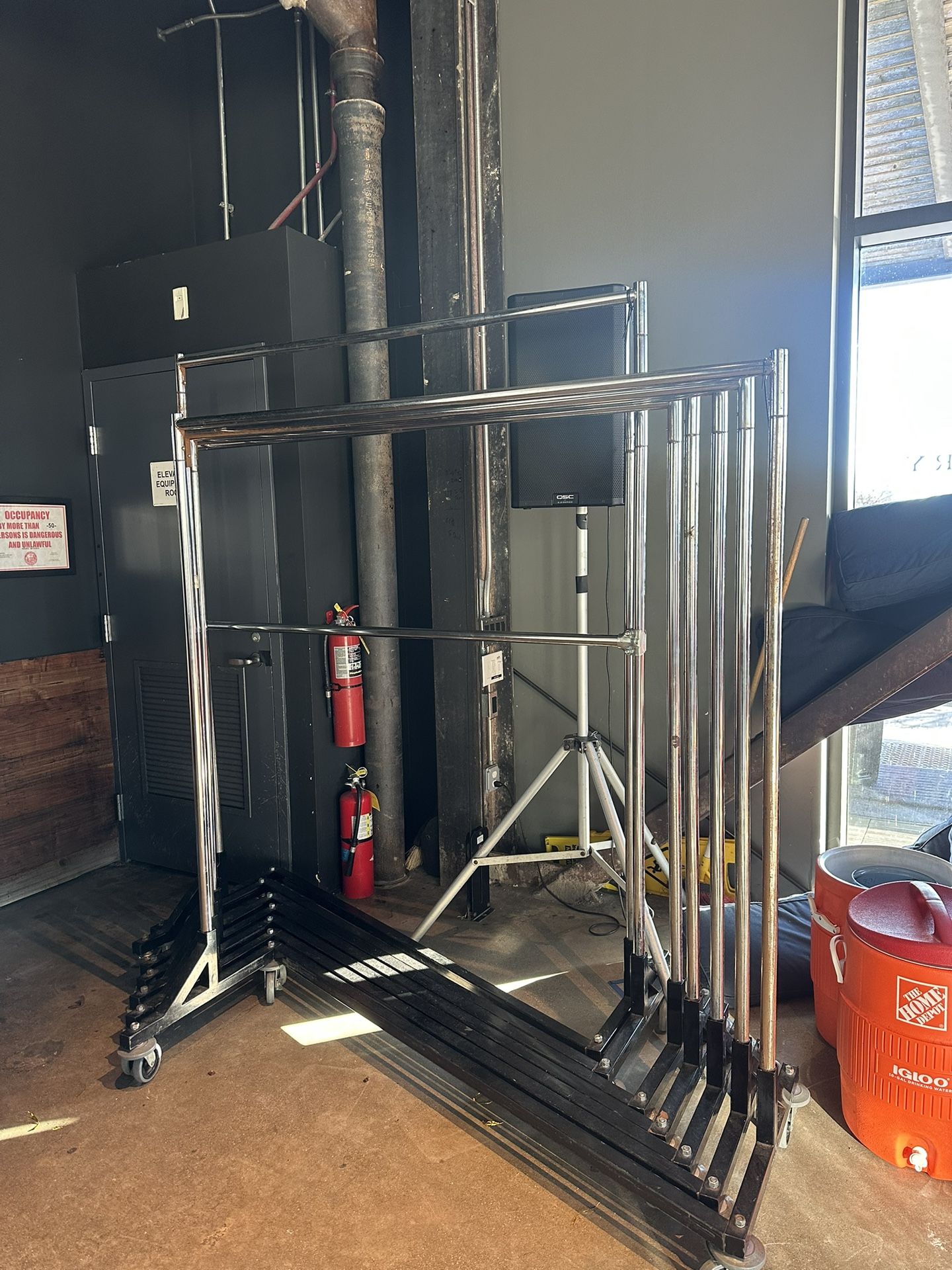 Heavy-Duty Rolling Garment Racks – Commercial Retail Clothing Racks — 9 ...