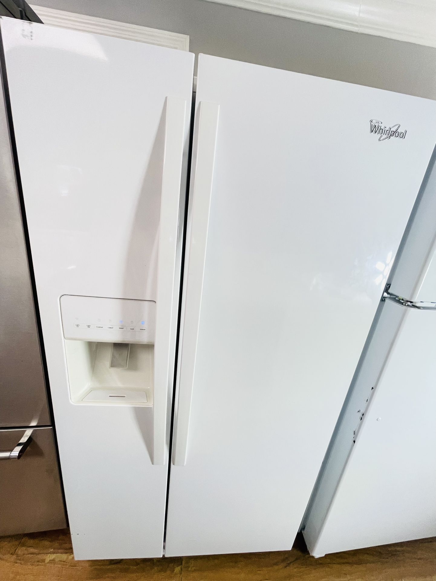 Whirlpool Side By Side Refrigerator 33inch