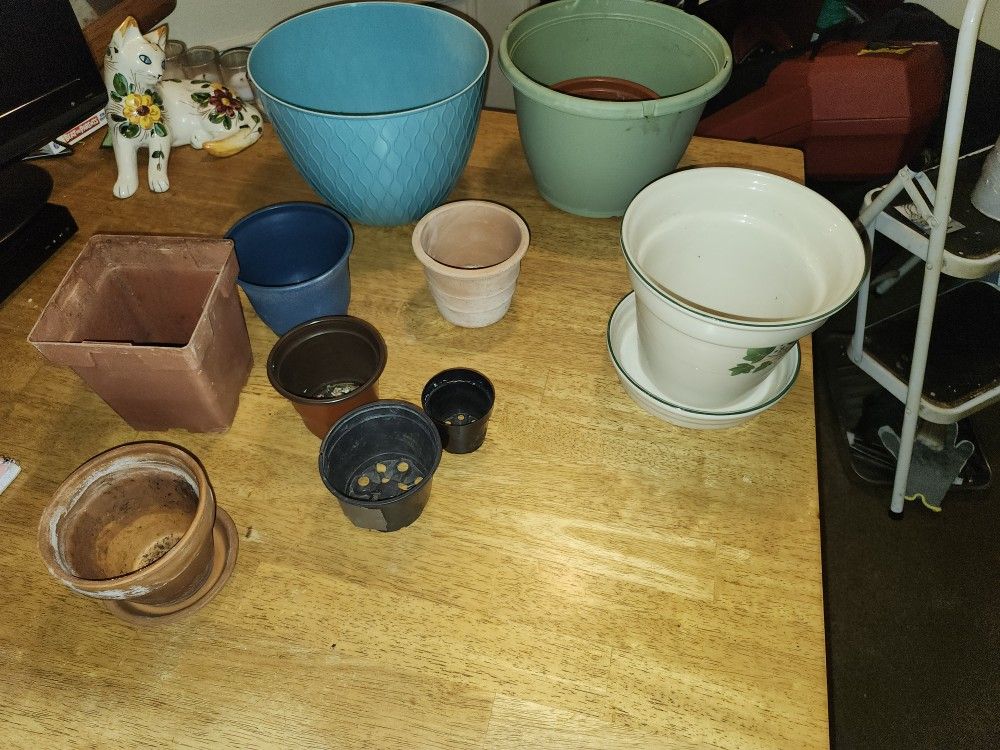 Assorted Planting Pots