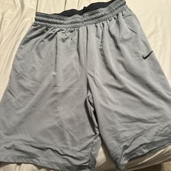 Men’s Sz 2XL Lot Of 5 Shorts