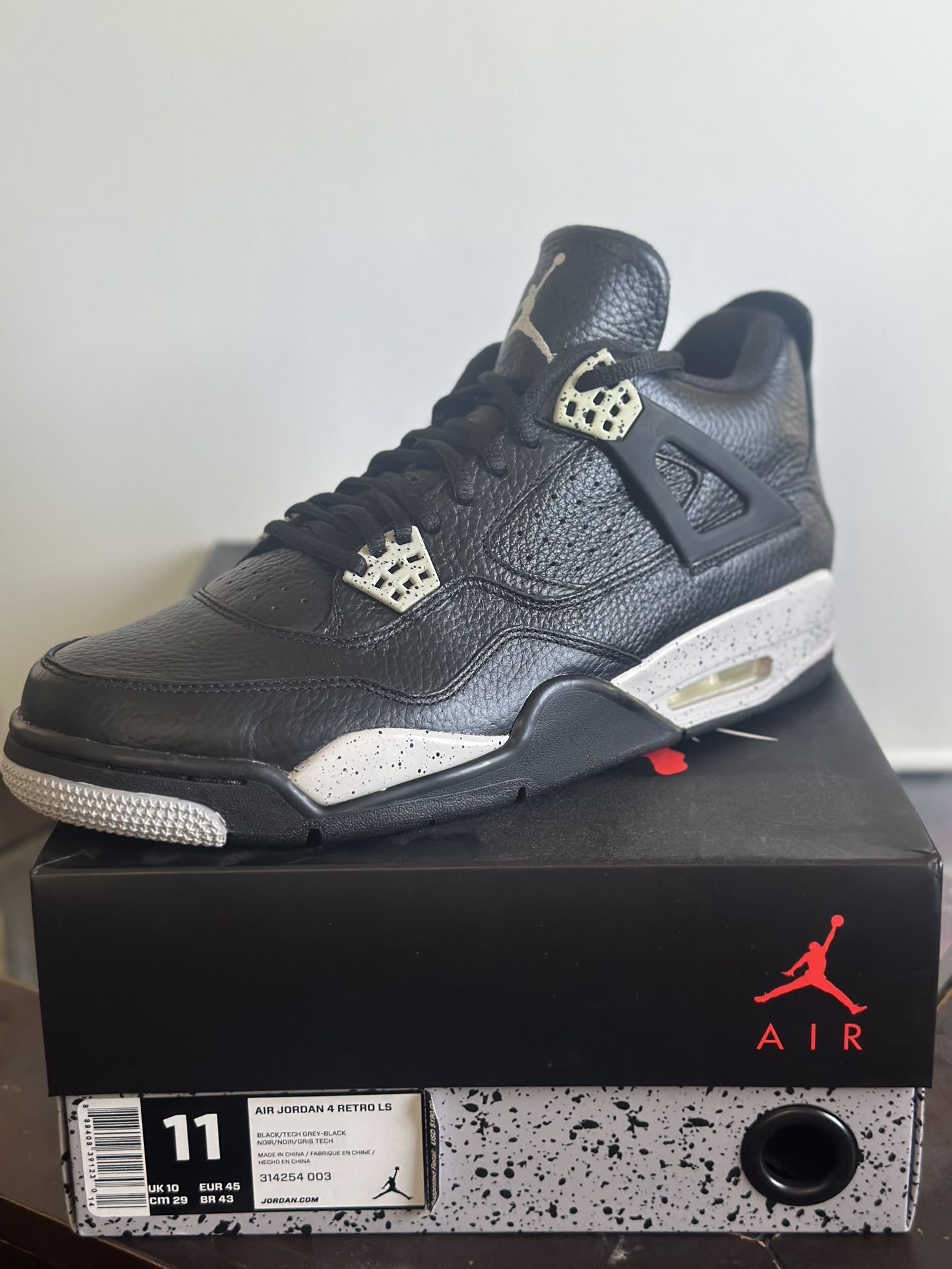 DS (2015) Air Jordan 4 “Oreo”