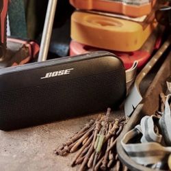Bose SoundLink Flex Bluetooth Portable Speaker