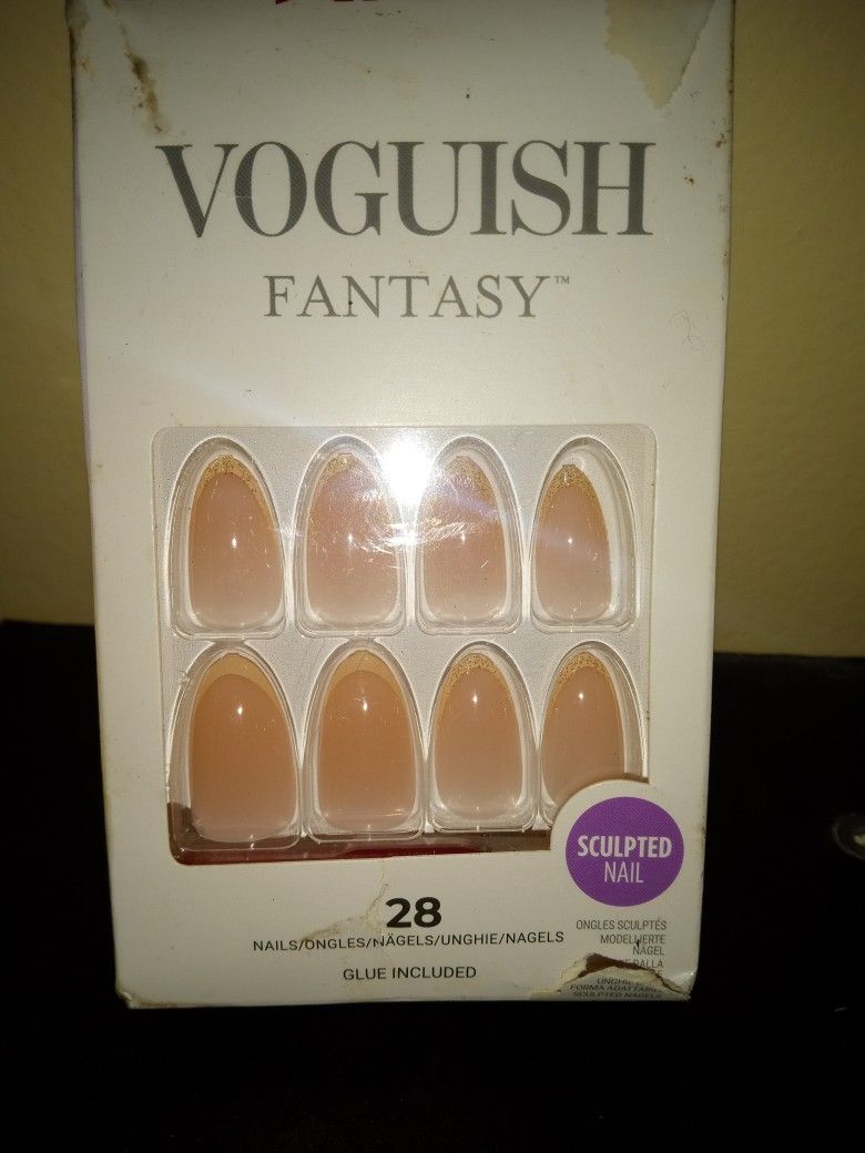 Voguish Fantasy Sculpted Nails 