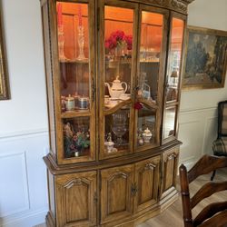 Solid Wood China Cabinet With Lights