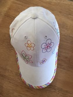 Cute Girl’s white cap or hat