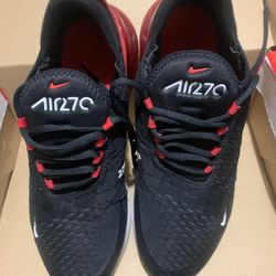 Nike air 270 size 10