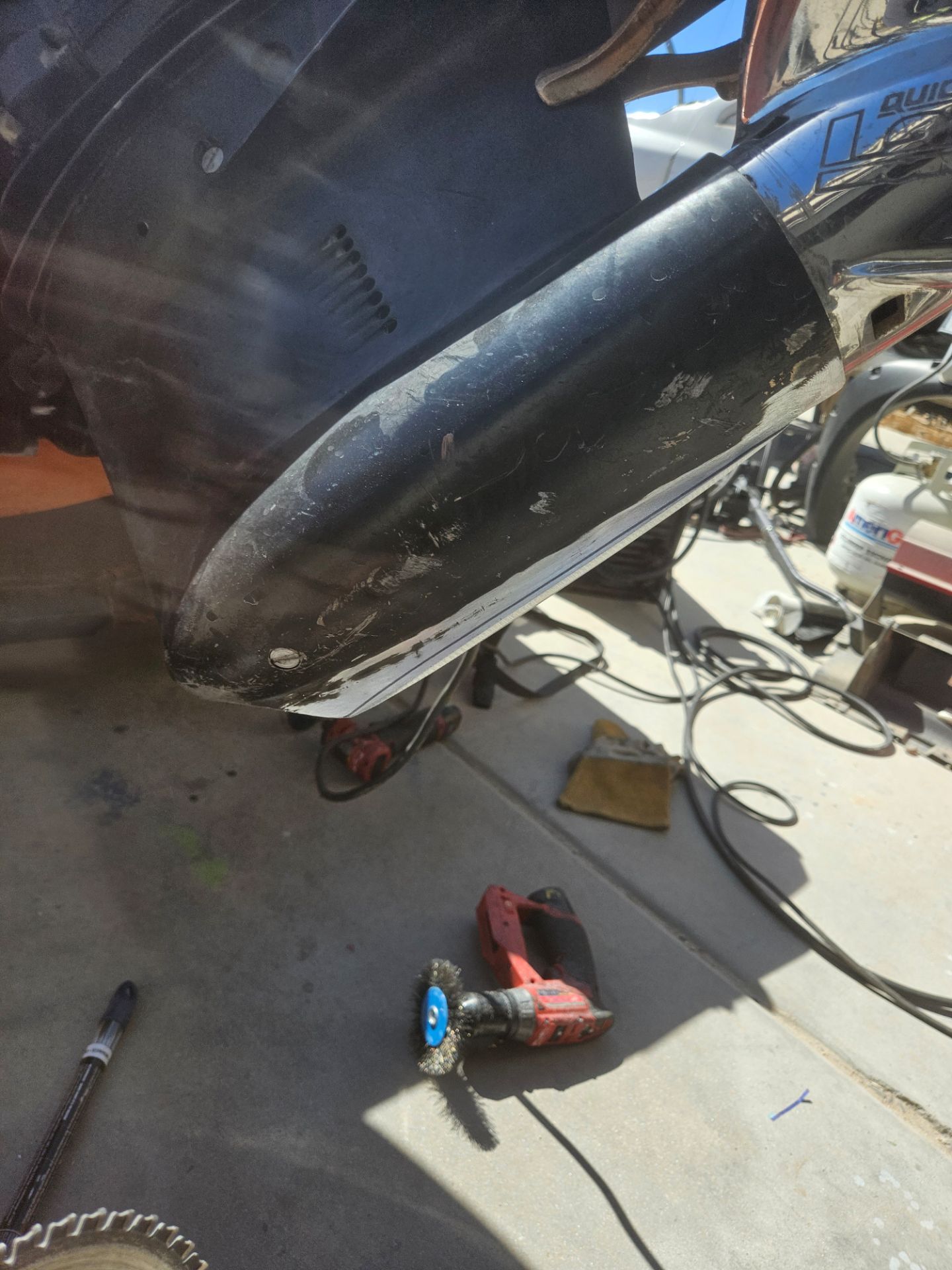 Outboard motor skeg