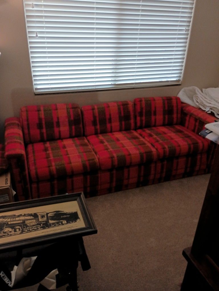Vintage Red Pull Out Couch