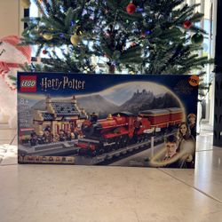 LEGO HARRY POTTER HOGWARTS EXPRESS & HOGSMEADE STATION 