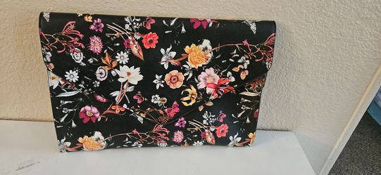 Black Floral Envelope Laptop Bag