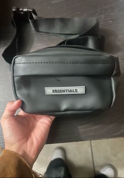 Essentials Crossbody Bag