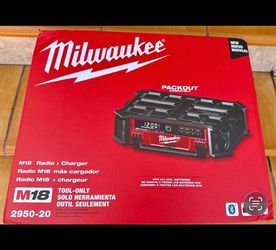 Milwaukee new radio Bluetooth charger