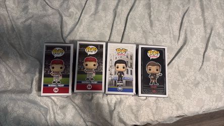 Funko Pop Lot – Freddy Funko, Seinfeld & D&D – $35